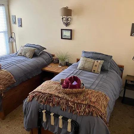 Beautiful Edwardian Victorian Homestay B&B-3